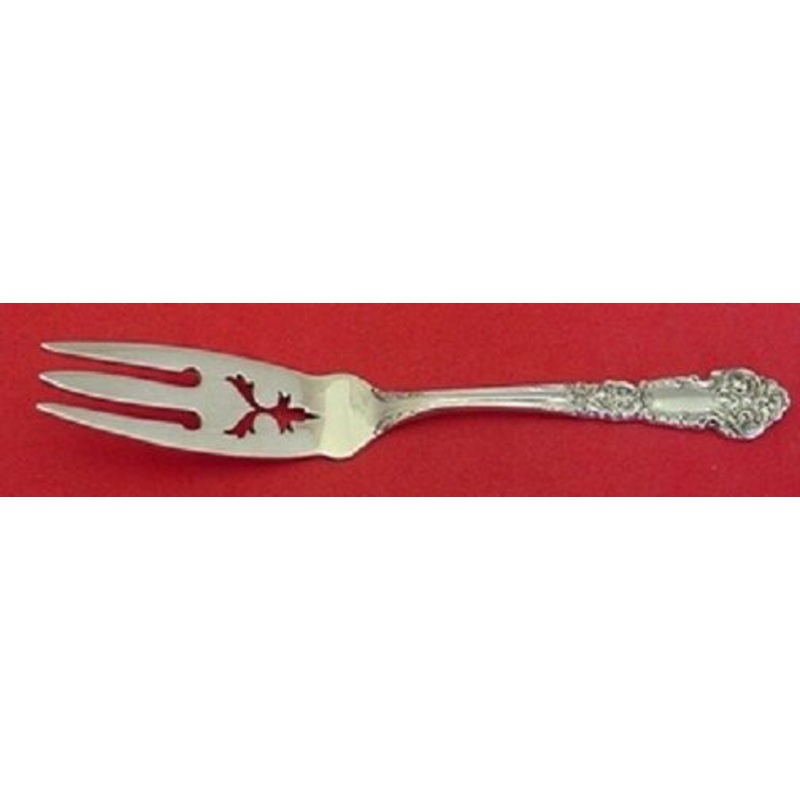 French Renaissance By Reed and Barton Sterling Lemon Fork Old Style Pcd 5 1/8"