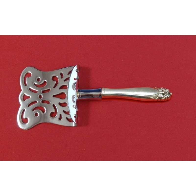 King Christian by Wallace Sterling Petit Four Server HHWS  Custom Made 6"