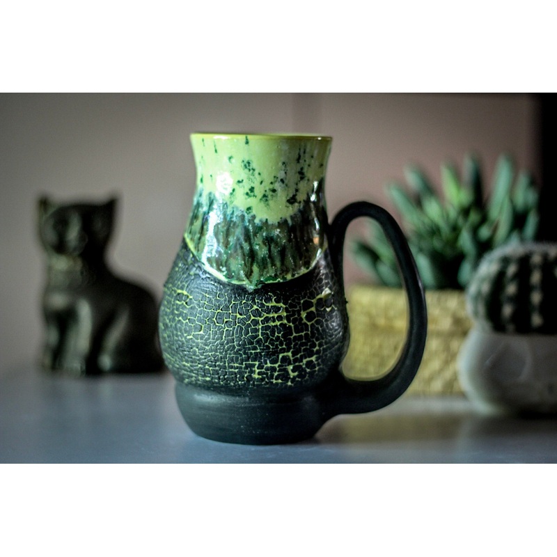 14-A Dragon Barely Flared Acorn Mug - MISFIT, 20 oz. - 25% off