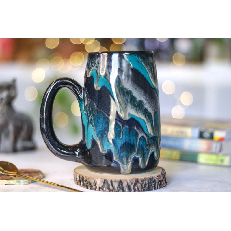 34-D Turquoise Grotto Mug - MISFIT, 21 oz. - 15% off
