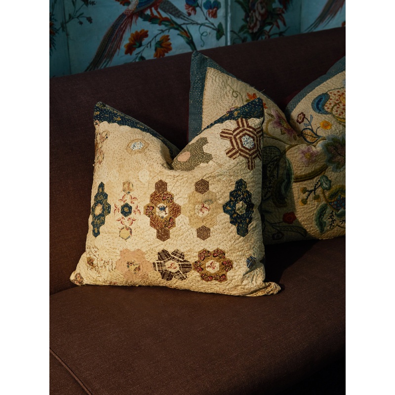 19th-Century Victorian Patchwork Silk Cushion (18in/46cm)