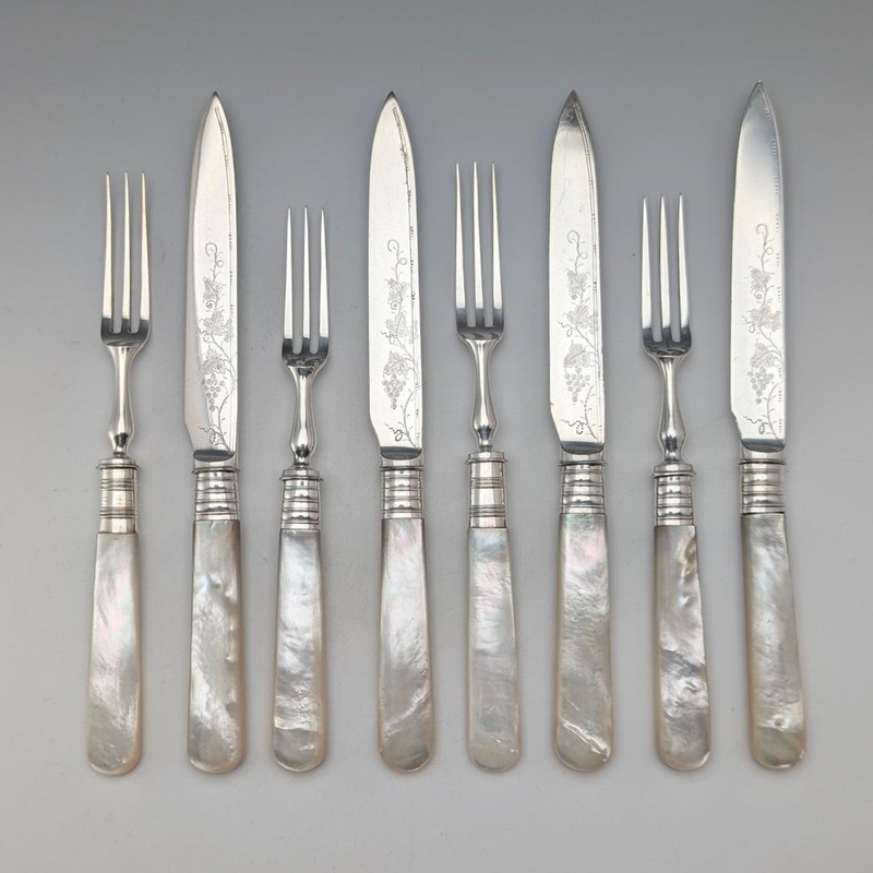 Late 19th Century British Antique Mother of Pearl Handle Tea Cutlery Pair of 4 Mappin & Webb