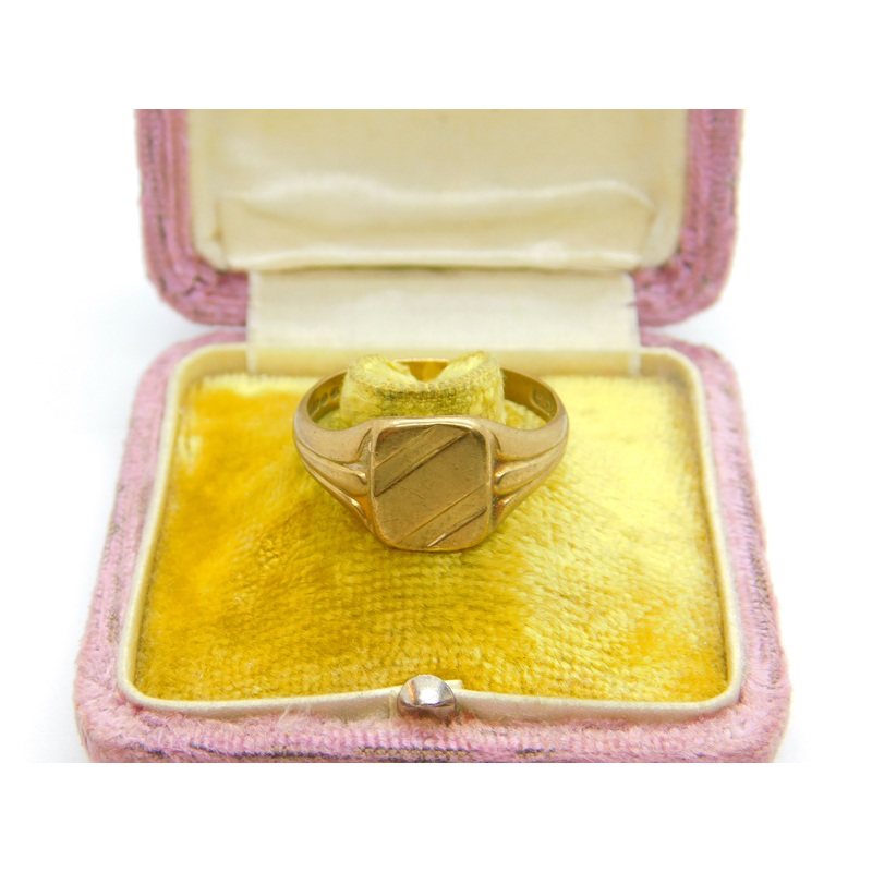 9ct Yellow Gold Essential Square Signet Ring 1973 London Size W UK