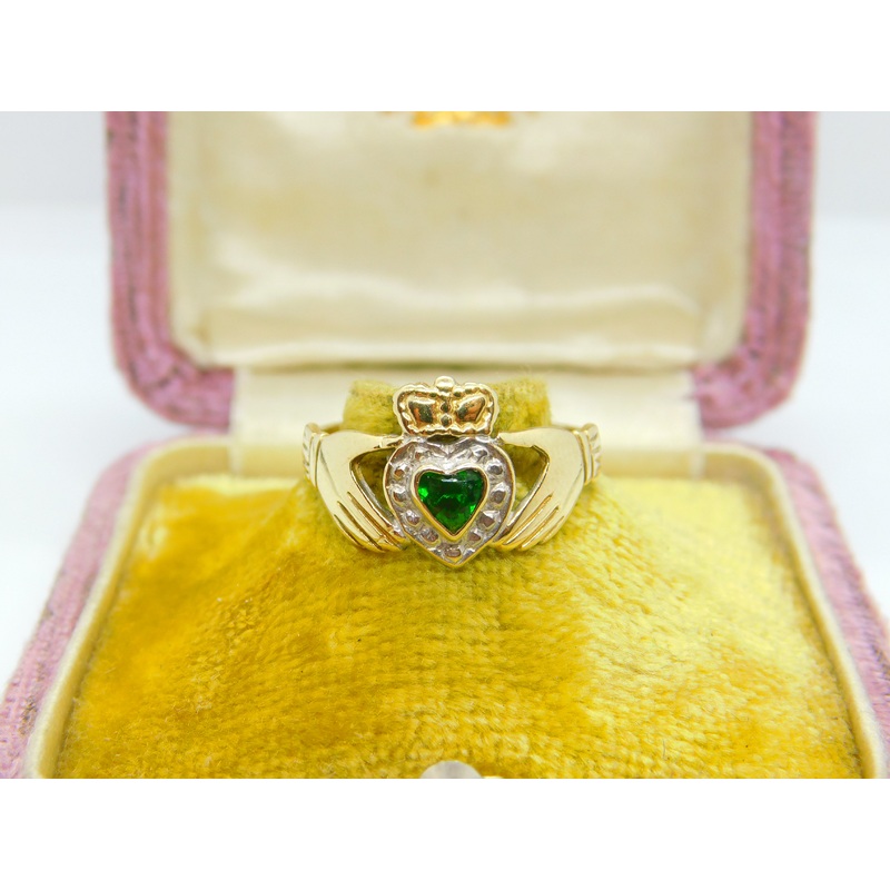 9ct Yellow Gold Heart Claddagh Ring with Emerald Paste Vintage c1980 Birmingham
