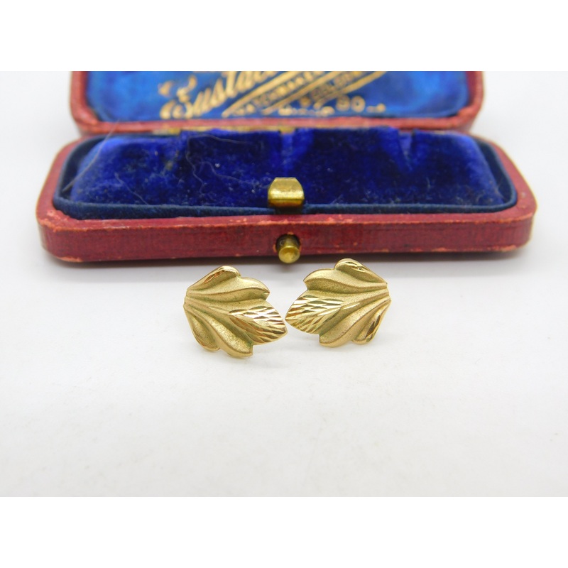 9ct Yellow Gold Leaf Form Stud Earrings Vintage c1970