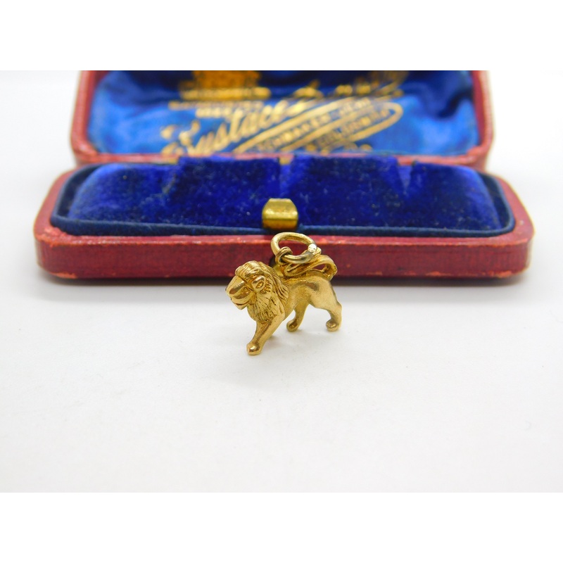 9ct Yellow Gold Lion or Leo Zodiac Charm Pendant 1960 Birmingham Vintage
