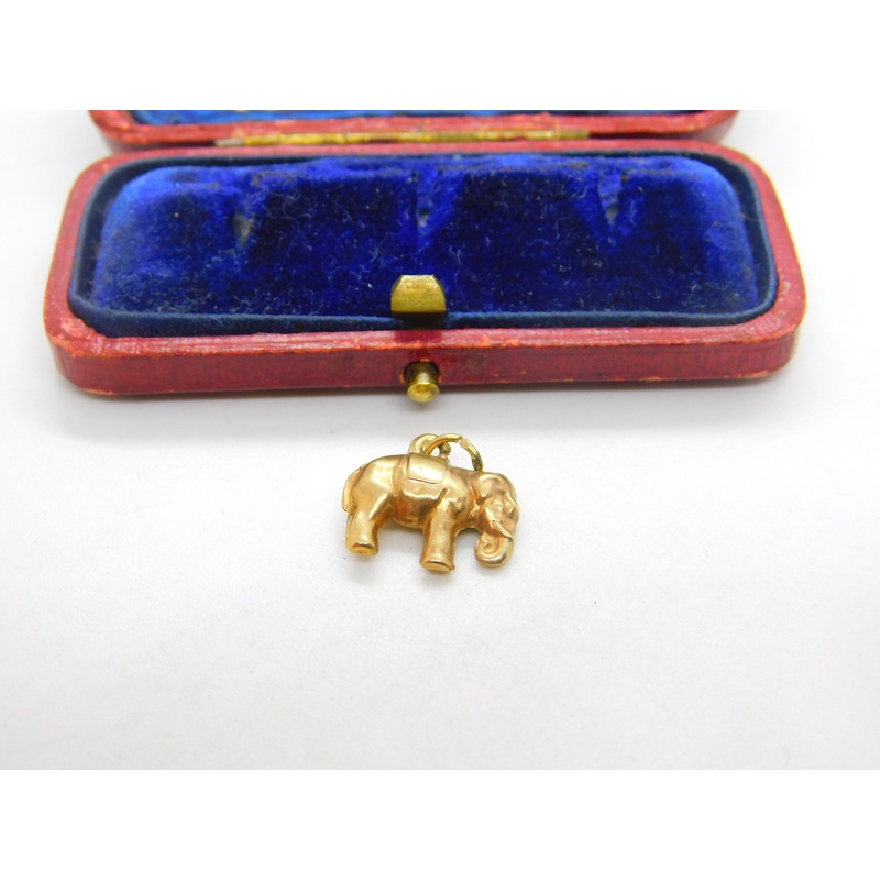 9ct Yellow Gold Little Elephant Charm or Pendant 1966 London Vintage