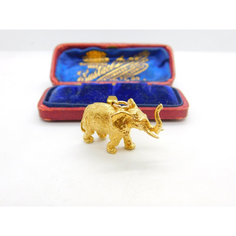 Large 9ct Yellow Gold Good Luck Elephant Charm or Pendant 1972 London Vintage