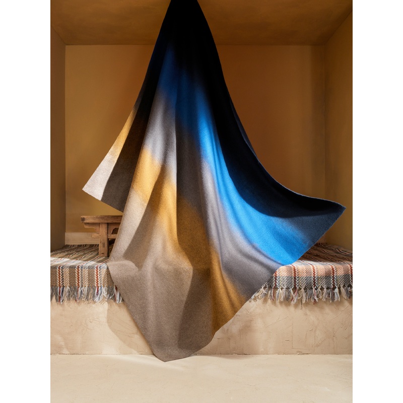 Ombr Hand-Felted Yak Blanket (79in/2m)