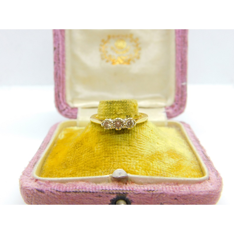 18ct Yellow Gold & 0.3ct Diamond Three Stone Ring Vintage c1970 London