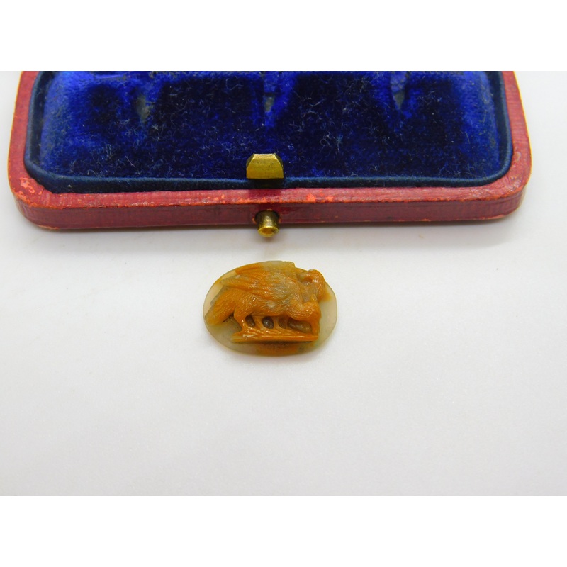Pair of "Birds" Roman Intaglio Grand Tour Agate Hardstone Cameo Antique Georgian