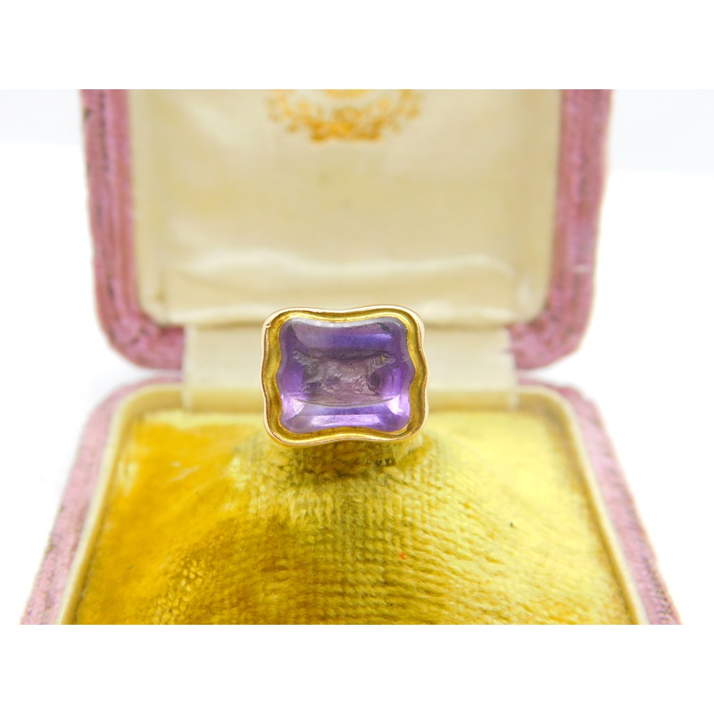 Victorian 15ct Yellow Gold Carved Amethyst Retriever Dog Intaglio Fob Seal c1860