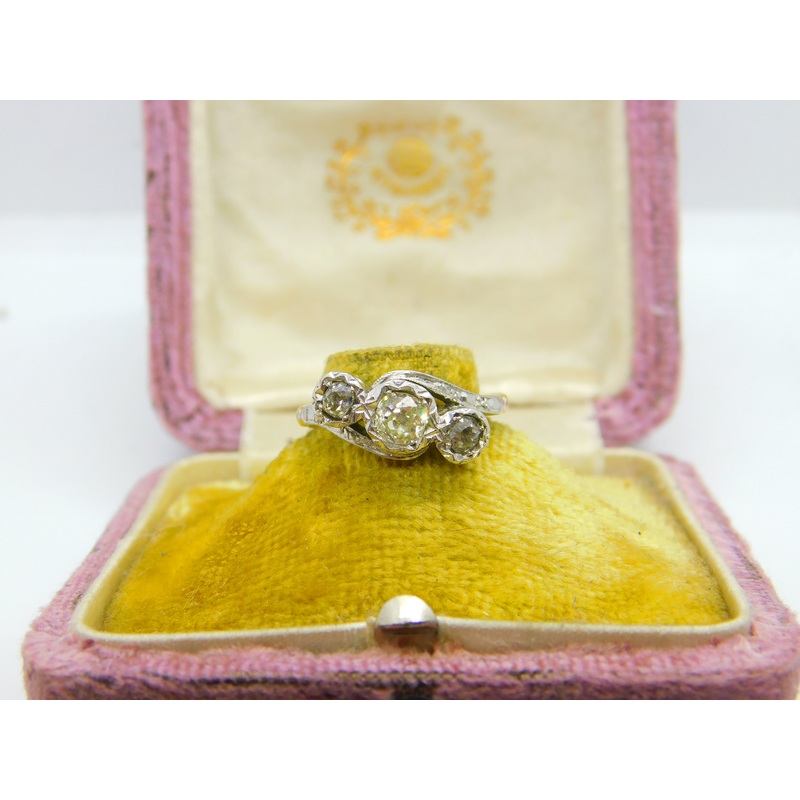 Victorian 18ct Yellow Gold & 0.5ct Rose Cut Diamond Crossover Ring Antique c1900