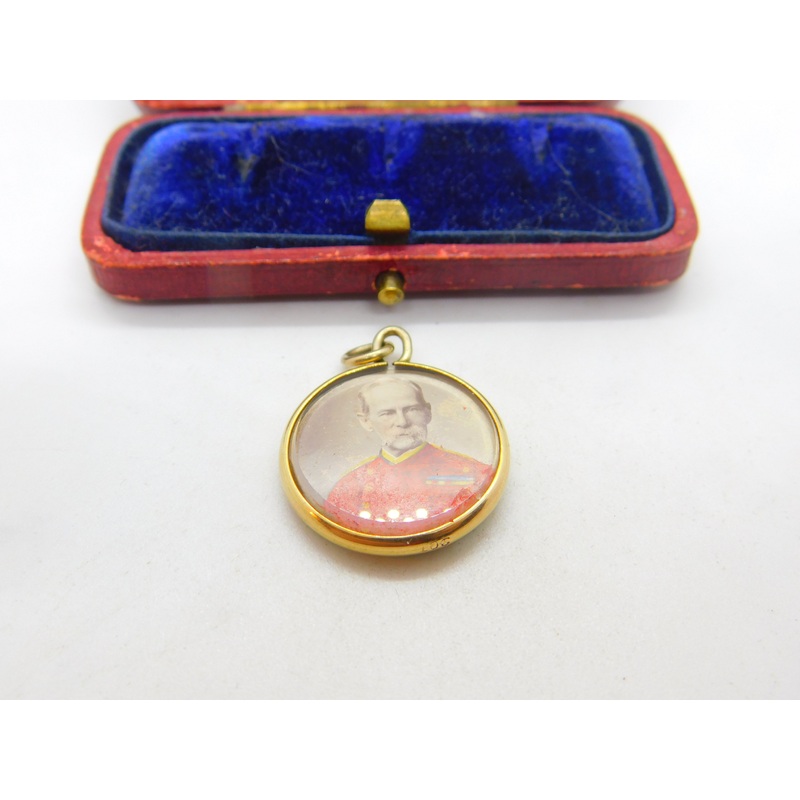 Victorian 9ct Yellow Gold General Lord Roberts Portrait Locket Pendant c1890