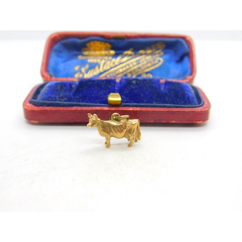 9ct Yellow Gold Jersey Cow Charm or Pendant 1993 Birmingham Vintage