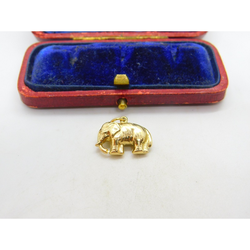 9ct Yellow Gold Walking Elephant Charm Pendant 1973 Birmingham Vintage
