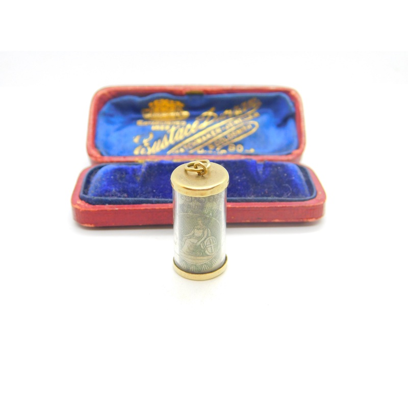 Emergency English One Pound 1 Note 9ct Gold Charm or Pendant Vintage 1981