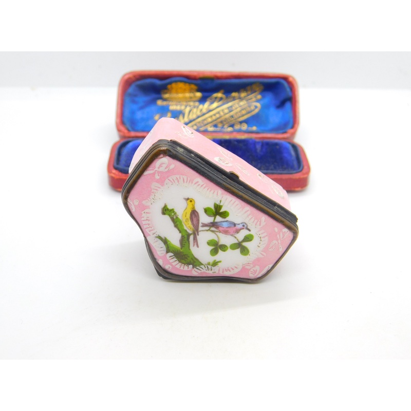 Georgian Bilston Enamel Pink Patch Box with Perched Birds c1820 Antique