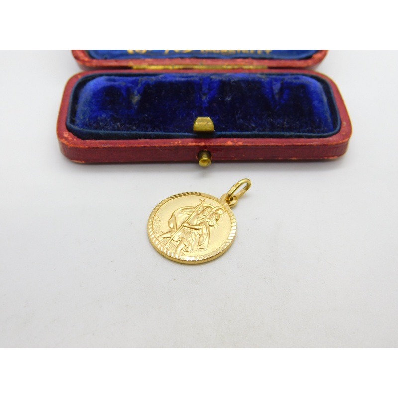 Italian 9ct Yellow Gold St Christopher Saint of Travel Pendant Vintage c1970