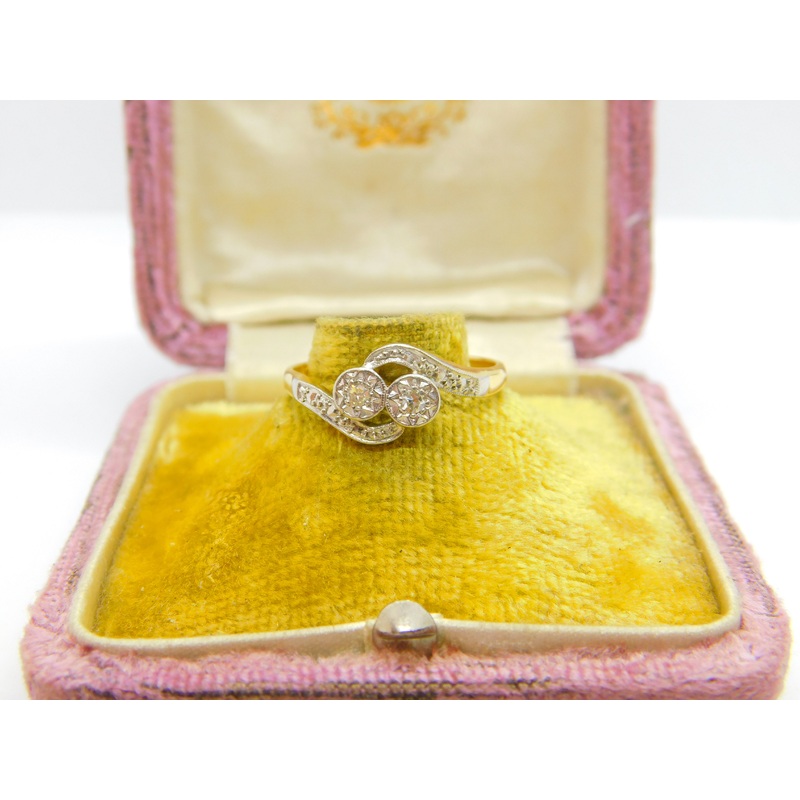 18ct Yellow Gold & 0.2ct Diamond Platinum Set Crossover Ring c1930 Art Deco