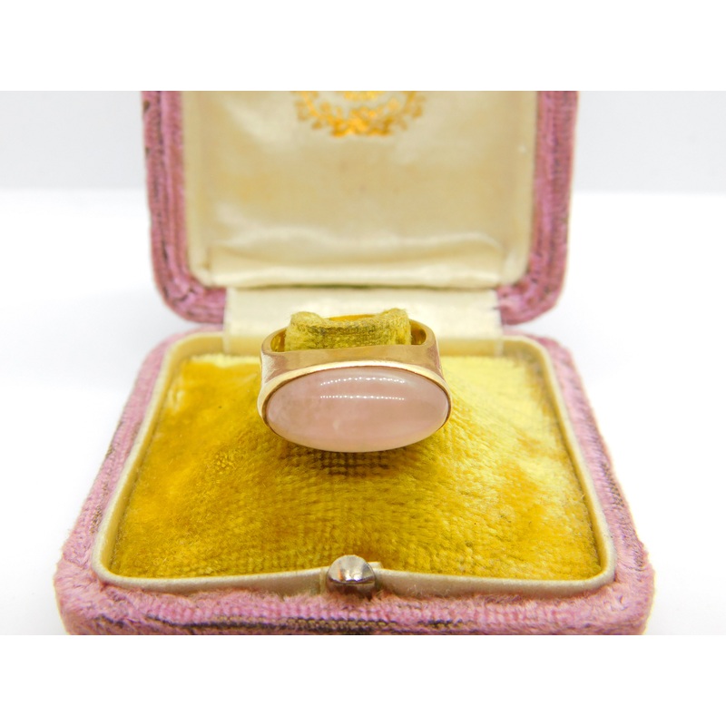 9ct Yellow Gold Cabochon Rose Quartz Signet Ring 1971 Birmingham Vintage