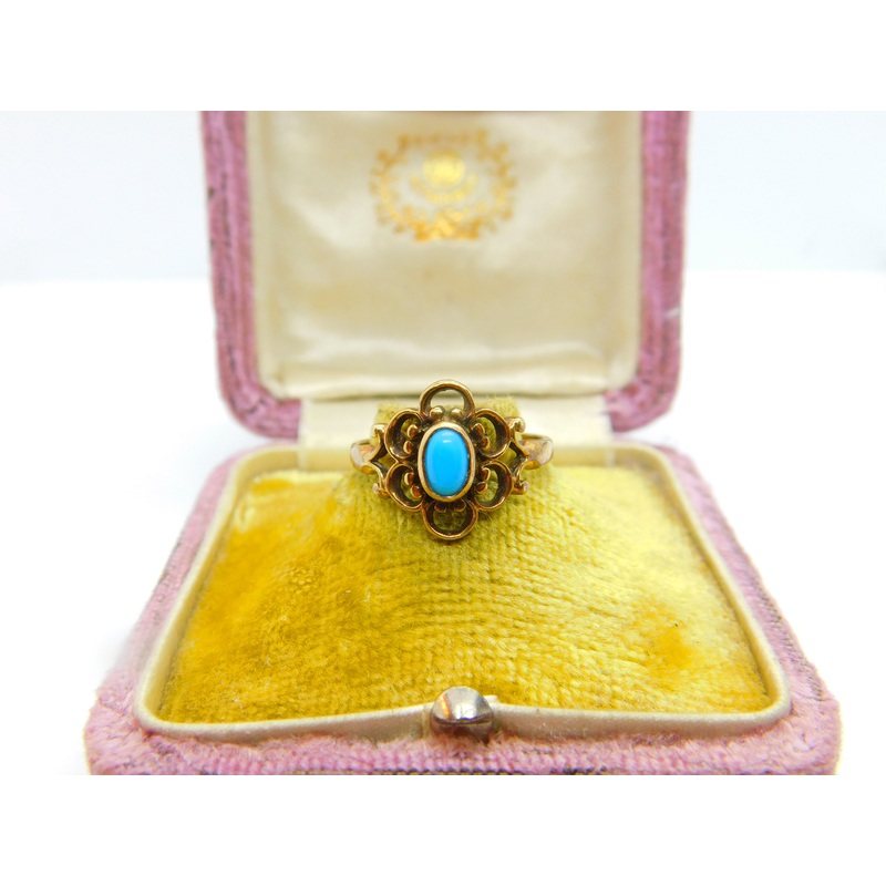 9ct Yellow Gold, Cabochon Turquoise Floral Dress Ring 1988 London Vintage