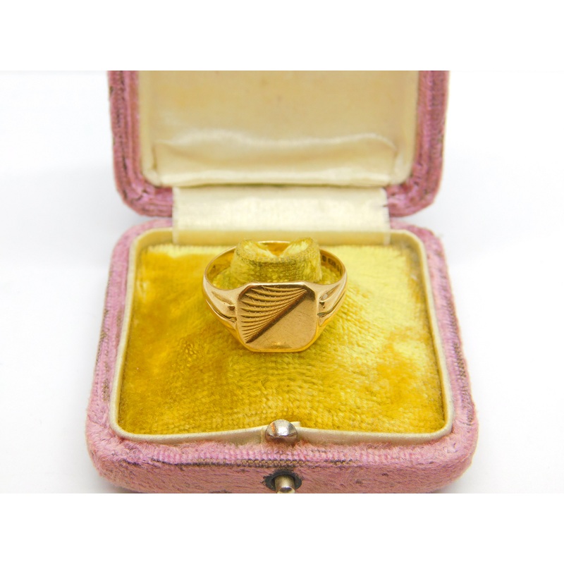 9ct Yellow Gold Gents Square Signet Ring 1973 London Vintage Size W UK