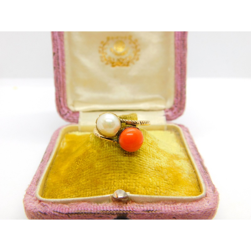 Georgian 15ct Gold, Red Coral & Blister Pearl Crossover Ring c1820 Antique