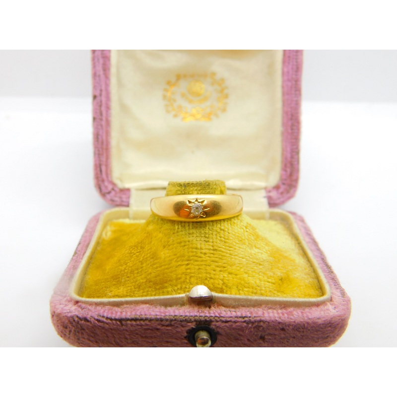 Victorian 18ct Yellow Gold & 0.1ct Diamond Gypsy Ring c1880 Antique