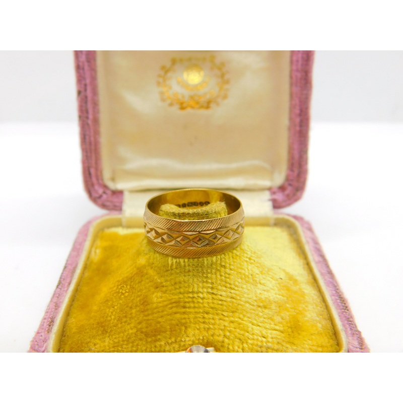 9ct Yellow Gold Cross Pattern Essential Band Ring 1965 London Vintage