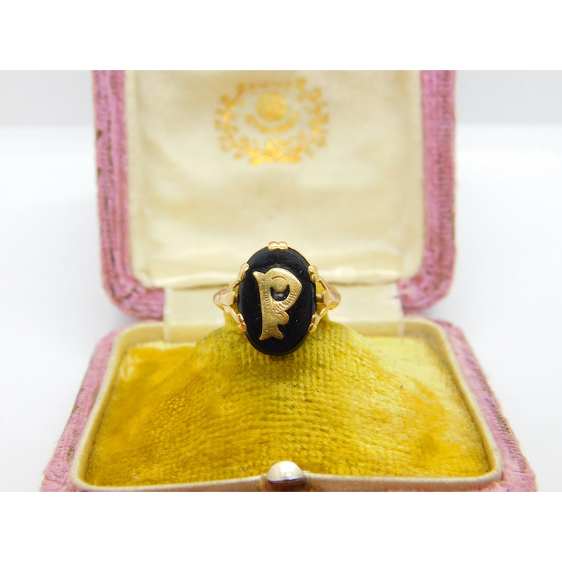 9ct Yellow Gold & Onyx 'P' Initial Signet Ring Antique c1920 Art Deco