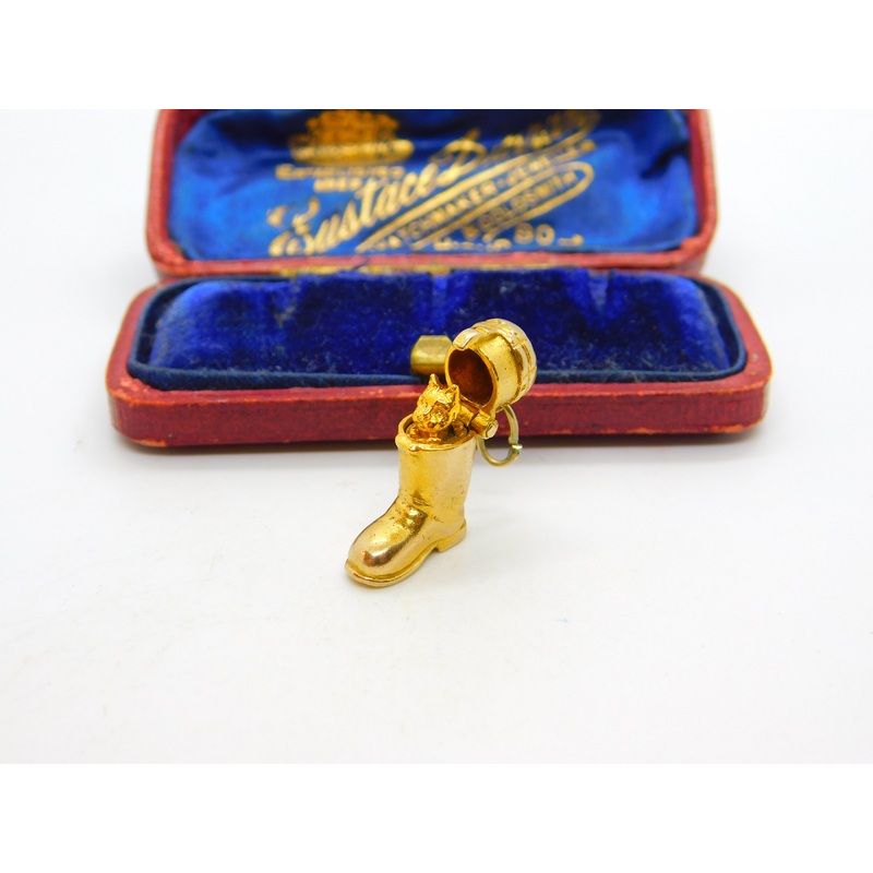 9ct Yellow Gold Opening 'Puss in Boots' Charm Pendant 1959 London Vintage