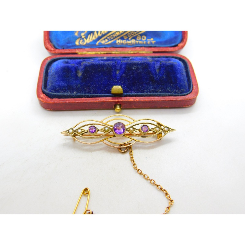 Edwardian 9ct Yellow Gold, Amethyst & Seed Pearl Sweetheart Brooch c1910