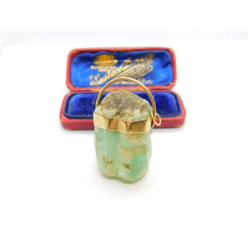 Victorian Large 9ct Yellow Gold Raw Earth Mined Green Emerald Pendant c1850