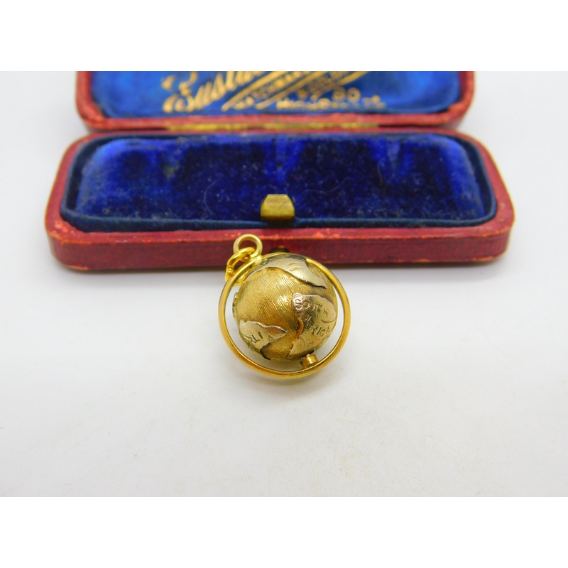 14ct Yellow Gold Rotating Globe Geographical Charm or Pendant Vintage c1970