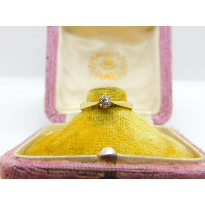 18ct Yellow Gold & 0.1ct Diamond Set Solitaire Ring Vintage c1970