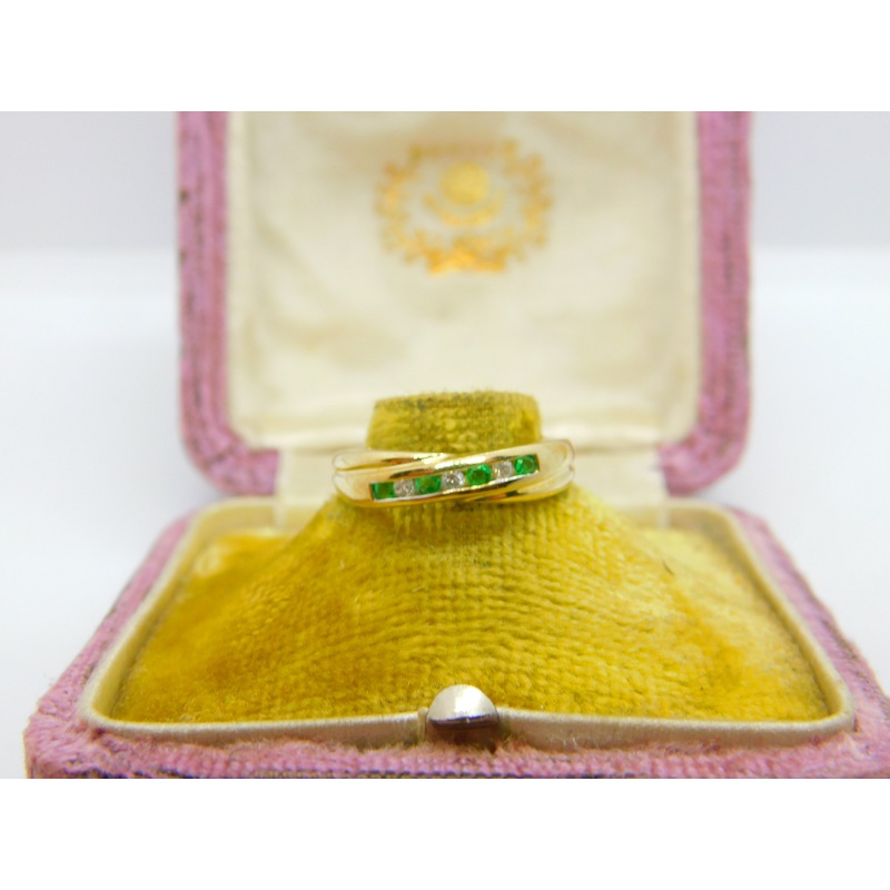 9ct Yellow Gold, Emerald & Diamond Crossover Band Ring Vintage c1980 Sheffield