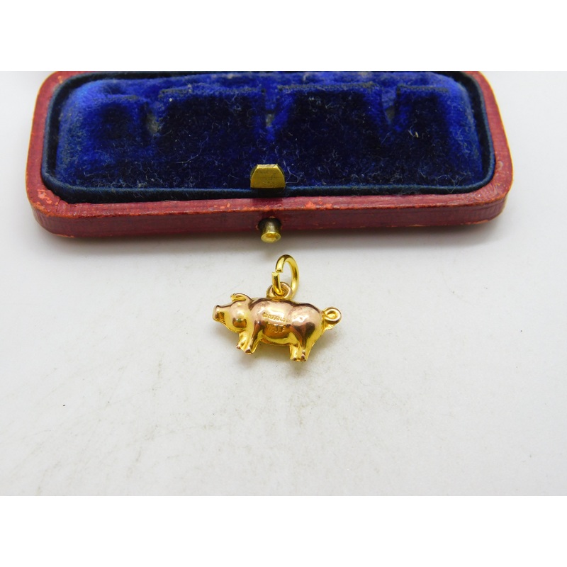 9ct Yellow Gold Little Pig Charm or Pendant Vintage 1962 Birmingham
