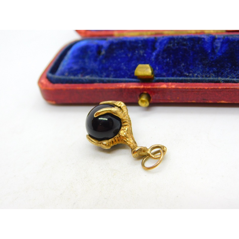 9ct Yellow Gold Black Onyx Set Eagle Claw Charm Pendant c1970 Sheffield