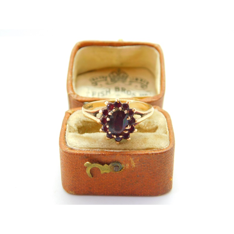9ct Yellow Gold Bohemian Garnet Set Floral Cluster Ring 1969 Birmingham Vintage