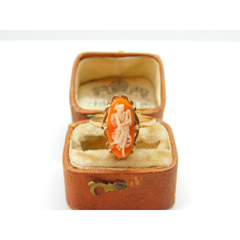 9ct Yellow Gold Carved Shell Cameo Set Dress Ring Birmingham 1993 Vintage