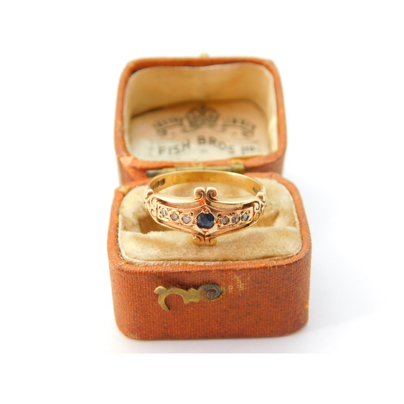 9ct Yellow Gold, Sapphire & Diamond Set Victorian Style Ring 1978 London