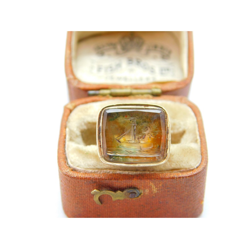 Georgian 9ct Gold Cased Citrine Intaglio Seal Fob 'Man Rowing a Boat' c1820
