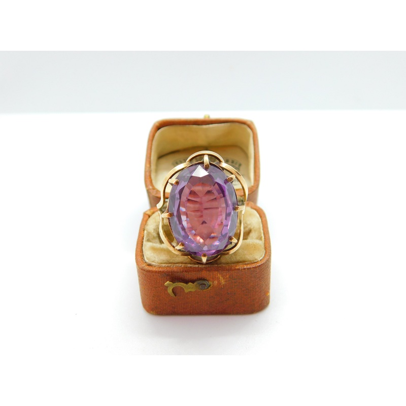 Large 9ct Yellow Gold Faceted Amethyst Set Cocktail Ring c1930 Art Deco Antique