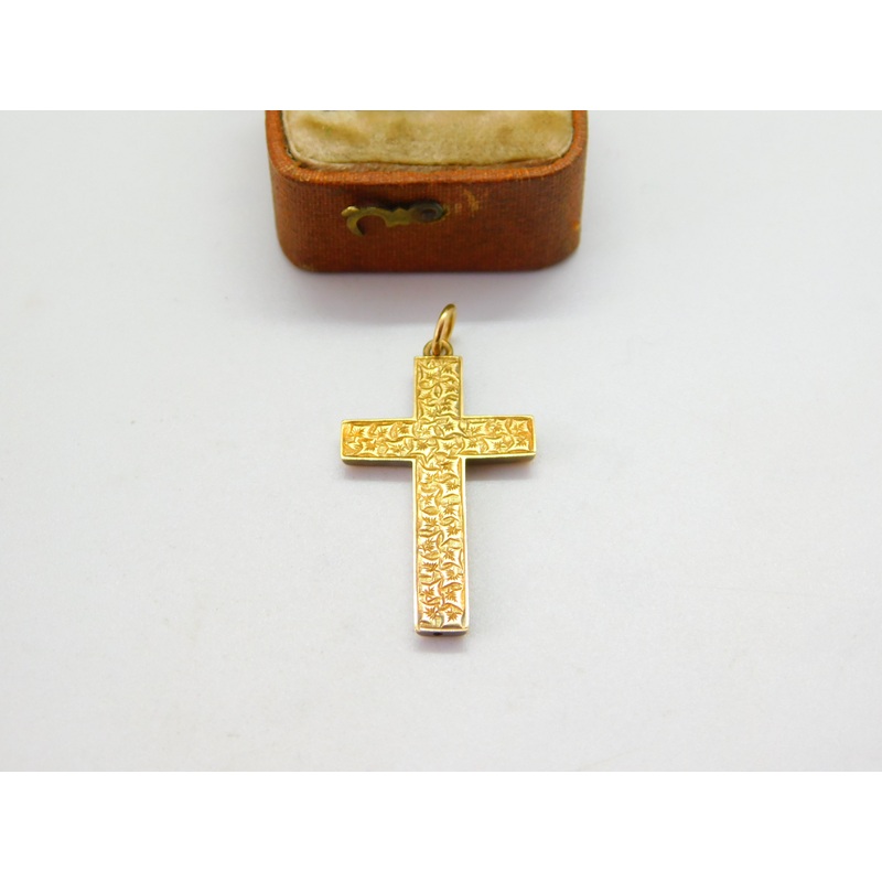 Victorian 15ct Yellow Gold Aesthetic Movement Ivy Leaf Cross Pendant c1890