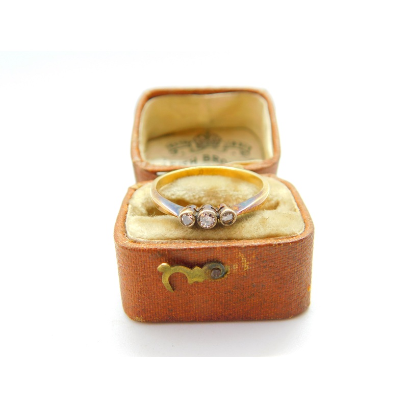 Victorian 18ct Yellow Gold & Three-Stone Diamond Band Ring c1890 Antique