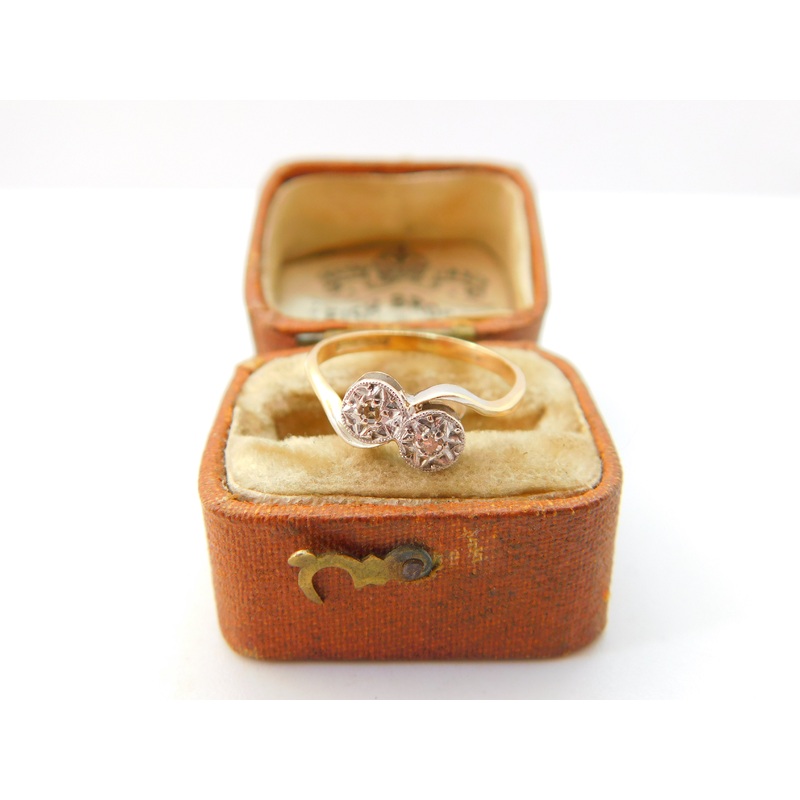Victorian 9ct Gold & Platinum Set Illisuon Cut Diamond Crossover Ring c1890