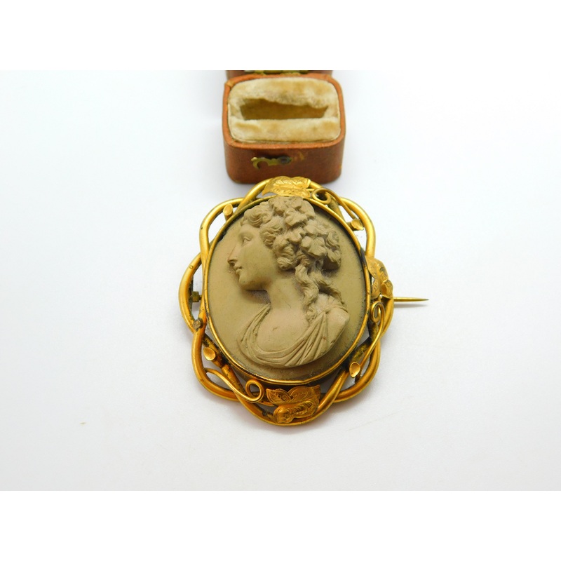 Victorian Pinchbeck & Carved Lava High Relief Cameo Brooch c1850 Antique