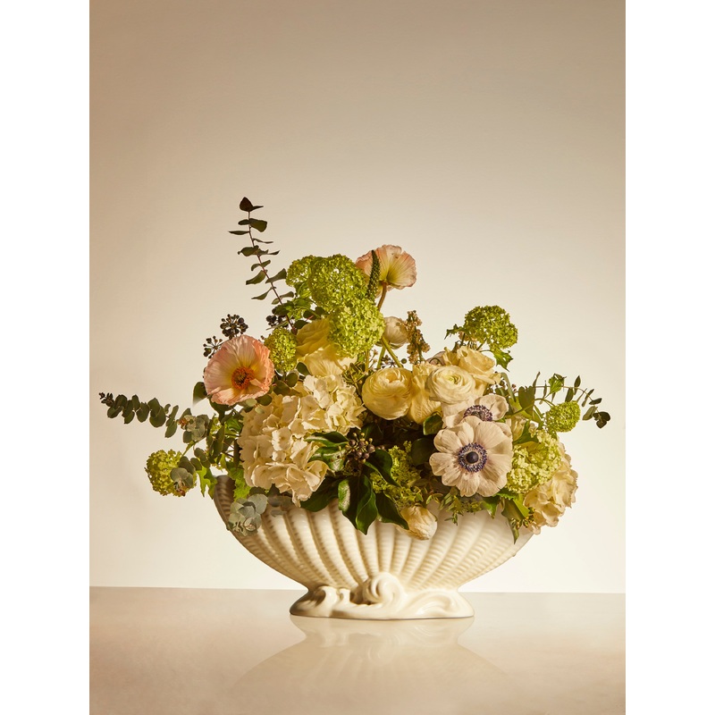 1930-1940 Ribbed Shell Mantle Vase