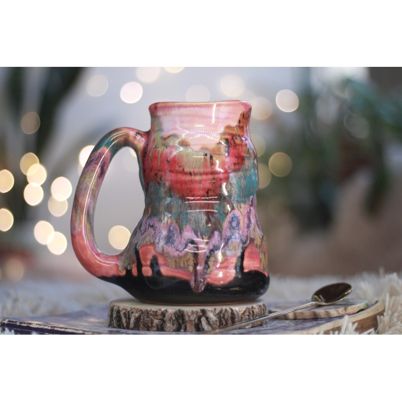 01-A Strawberry Hills Textured Divot Mug - TOP SHELF, 22 oz.